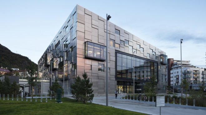 Snohetta, Bergen National Academy of the Arts, aluminium, aluminium façade, green façade, prefab, prefab façade, Bergen Norway, outdoor plaza
