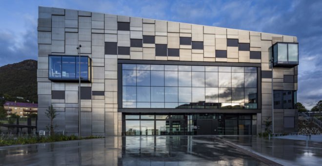 Snohetta, Bergen National Academy of the Arts, aluminium, aluminium façade, green façade, prefab, prefab façade, Bergen Norway, outdoor plaza