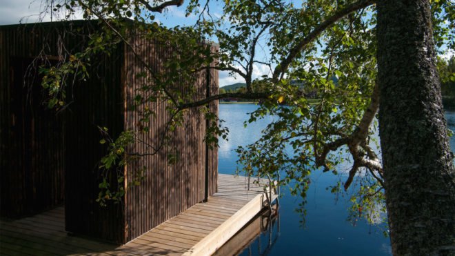 Floating sauna by Small Architecture Workshop, Small Architecture Workshop sauna, Small Architecture Workshop design build, Åmot floating sauna, Åmot bed and breakfast,