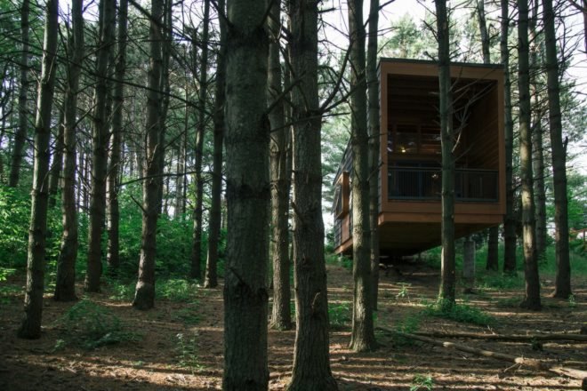 PlansMatter, Connie Lindor, Scott Muellner, famouse hotels, airbnb design, airbnb alternative, designer hotels, modernist homes for rent, design vacation, homestay-oriented destinations, frank lloyd wright designs, architecture, architecture events, architecture airbnb