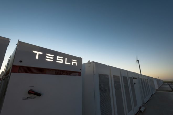 Tesla, South Australia, battery packs