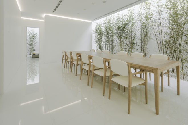 Bamboo Rooftop Room by V STUDIO, bamboo rooftop space, bamboo grove on shopping mall, shopping mall roof architecture, V STUDIO Architects, bamboo forest architecture