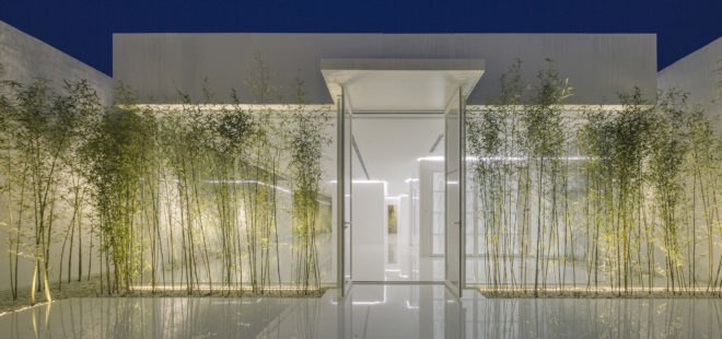 Bamboo Rooftop Room by V STUDIO, bamboo rooftop space, bamboo grove on shopping mall, shopping mall roof architecture, V STUDIO Architects, bamboo forest architecture