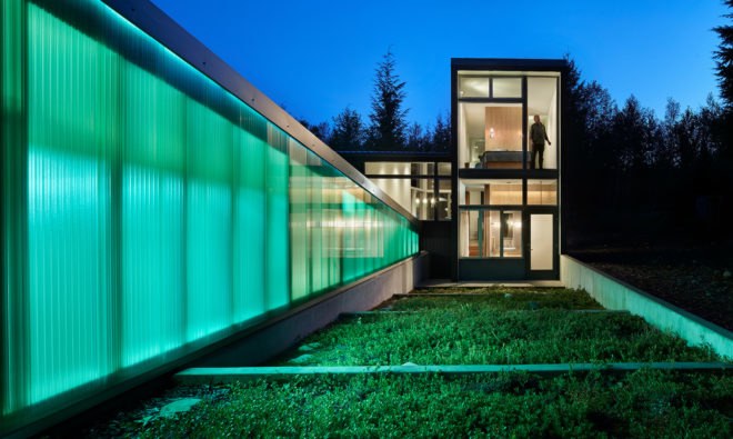 Bear Run Cabin, David Coleman Architecture, cabin in the Cascade Mountains, glass facade, Washington DC, polycarbonate, green architecture, loft, glass walls, shelter