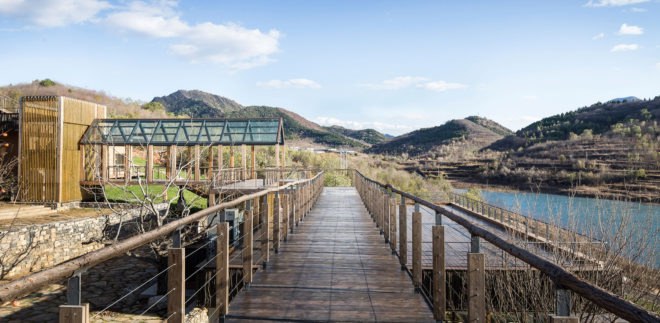 Creek Park Hotel, Beijing Jinhai Lake International Resort, SYN Architects, green renovation, Beijing, luxury hotel, locally sourced materials, green architecture, wood structure, panoramic views, viewing platform