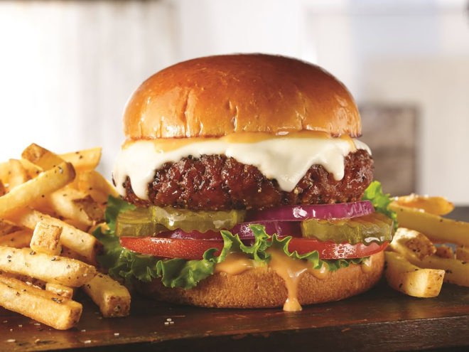 Beyond Meat, Beyond Burger, Beyond Meat Beyond Burger, TGI Friday's, burger, burgers, meatless, meatless burger, vegan, vegan food, vegan burger, vegan burgers, plant-based, plant-based burger, plant-based burgers, meat alternative, meat alternatives, food