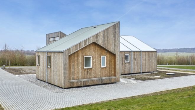 Een til Een, Biological House, danish architecture, green design, green architecture, eco-friendly buildings, Kebony technology, upcycled materials, sustainable construction, sustainable design, natural materials, upcycled agricultural materials, green building materials, sustainable home design, danish sustainable homes