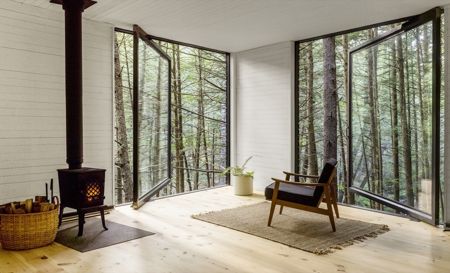 Half tree house by JacobsChang, low budget cabin, cabin in upstate new york, cabin construction in Sullivan County, Half Tree House in Sullivan County, off grid cabin upstate new york, Garnier Limb tree anchoring