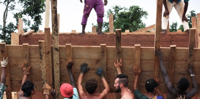 InsideOut School, Andrea Tabocchini, Francesca Vittorini, green school, Ghana, rammed earth, locally sourced materials, affordable architecture, green architecture, skylights, natural ventilation