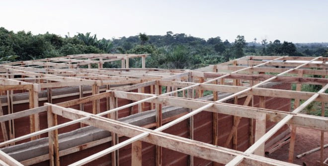 InsideOut School, Andrea Tabocchini, Francesca Vittorini, green school, Ghana, rammed earth, locally sourced materials, affordable architecture, green architecture, skylights, natural ventilation