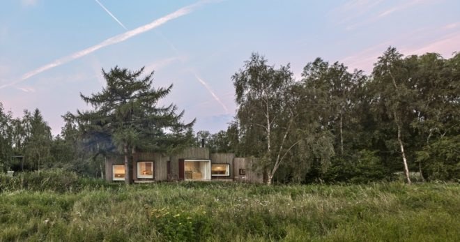 Jan Henrik Jansen, danish hotels, Birkedal, island of Møn, Denmark hotels, Denmark rentals, Denmark architecture, log cabins, pine-clad cabins, wooden cabins, cabin design, round homes, round architecture, danish home design, incredible vacation retreats, cabin retreats, off grid cabins