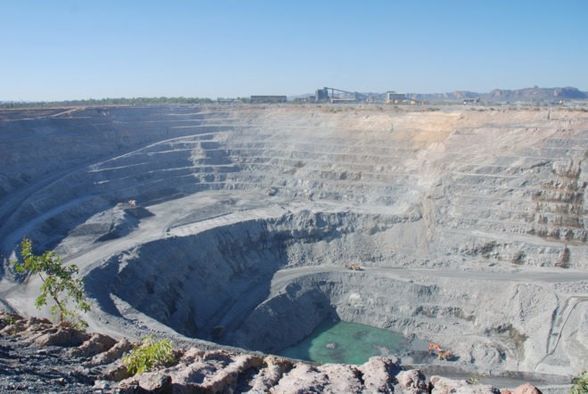 Uranium, uranium mining, mining, mine, environment, environmental destruction, destruction