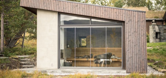 Viewpoint Granasjøen, Bergersen Arkitekter AS, Norway, shelter, wood cabin, green roof, green architecture, sliding doors, fireplace, summer house, flexible space