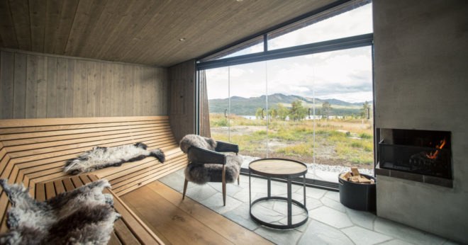 Viewpoint Granasjøen, Bergersen Arkitekter AS, Norway, shelter, wood cabin, green roof, green architecture, sliding doors, fireplace, summer house, flexible space