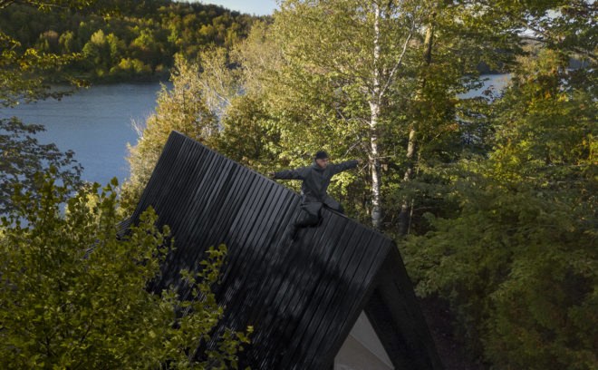 Green renovation, A-frame cabin, Fahouse, Jean Verville architecte, Canada, cabin, green architecture, rehabilitation, storage space, staircase