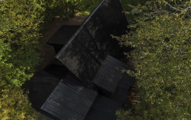Green renovation, A-frame cabin, Fahouse, Jean Verville architecte, Canada, cabin, green architecture, rehabilitation, storage space, staircase