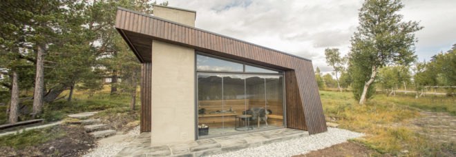 Viewpoint Granasjøen, Bergersen Arkitekter AS, Norway, shelter, wood cabin, green roof, green architecture, sliding doors, fireplace, summer house, flexible space