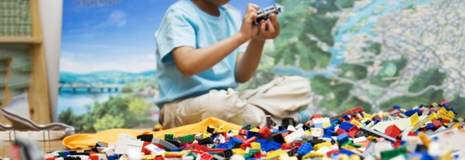 Omers Tower, Young Engineers, Tel Aviv City Hall, Omer Sayag, LEGO, LEGO block tower, toy block tower, Tel Aviv LEGO tower, Tel Aviv toy tower, LEGO world record, Guinness World Record, toy block tower record