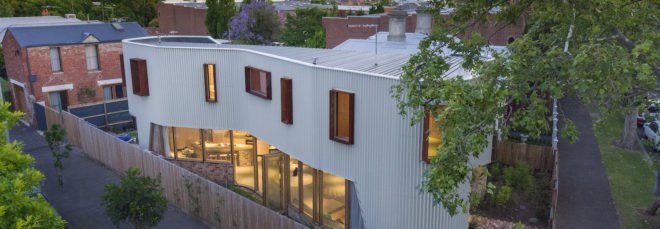 True North by TANDEM Design Studio, pleated steel facade, renovated stables, stables house project, TANDEM Design Studio, curvaceous homes, buildings on triangular plots, insulated double brick construction,