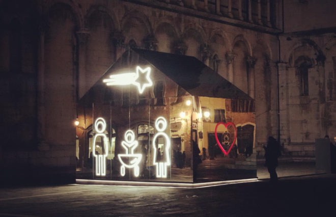 Welcome Difference by Domenico Raimondi, Welcome Difference Italy, Piazza San Michele, Piazza San Michele art installation, Christmas art installations, contemporary nativity scene, mirrored modern nativity scene, mirrored art pavilion, Andare oltre si può Christmas