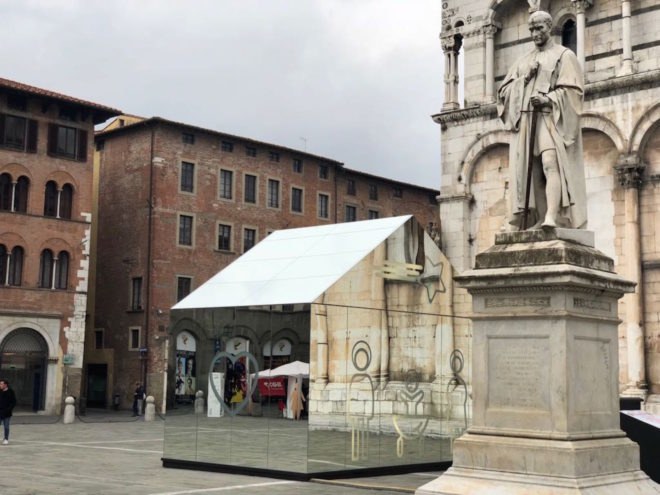 Welcome Difference by Domenico Raimondi, Welcome Difference Italy, Piazza San Michele, Piazza San Michele art installation, Christmas art installations, contemporary nativity scene, mirrored modern nativity scene, mirrored art pavilion, Andare oltre si può Christmas