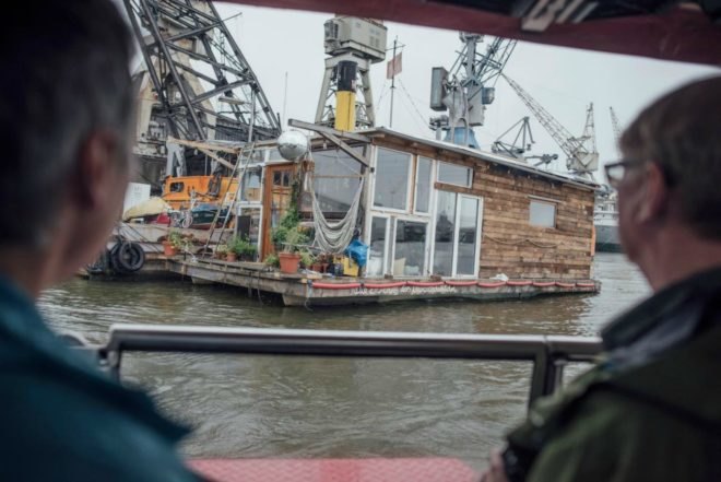 2BOATS, Claudius Schulze, Maciej Markowicz, 2BOATS, camera obscura boat, photography boats, floating barges, home made boats, floating photography studio, floating homes, floating studios, art, photography, Übermut Project, floating artwork, floating workshops, photography workshops, floating photography lab,