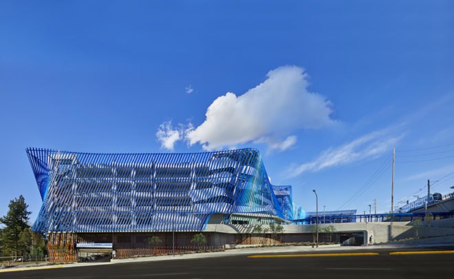 Angle Lake Transit Station and Plaza, Seattle-Tacoma International Airport, Brooks + Scarpa, William Forsythe, airport, undulating façade, aluminium facade, aluminium, transparent façade, green architecture