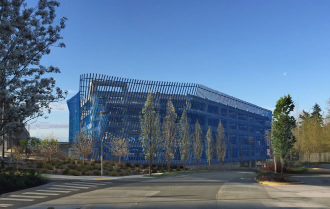 Angle Lake Transit Station and Plaza, Seattle-Tacoma International Airport, Brooks + Scarpa, William Forsythe, airport, undulating façade, aluminium facade, aluminium, transparent façade, green architecture