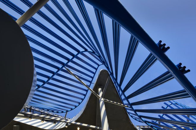 Angle Lake Transit Station and Plaza, Seattle-Tacoma International Airport, Brooks + Scarpa, William Forsythe, airport, undulating façade, aluminium facade, aluminium, transparent façade, green architecture