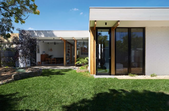 Ballantyne Street by Foomann Architects, ArchiTeam sustainability award, eco-certified materials used in Australia, exposed laminated lumber veneer frame, composite LVL, sustainable forever home, renovation and expansion resident projects in Melbourne, Ballantyne Street residences,