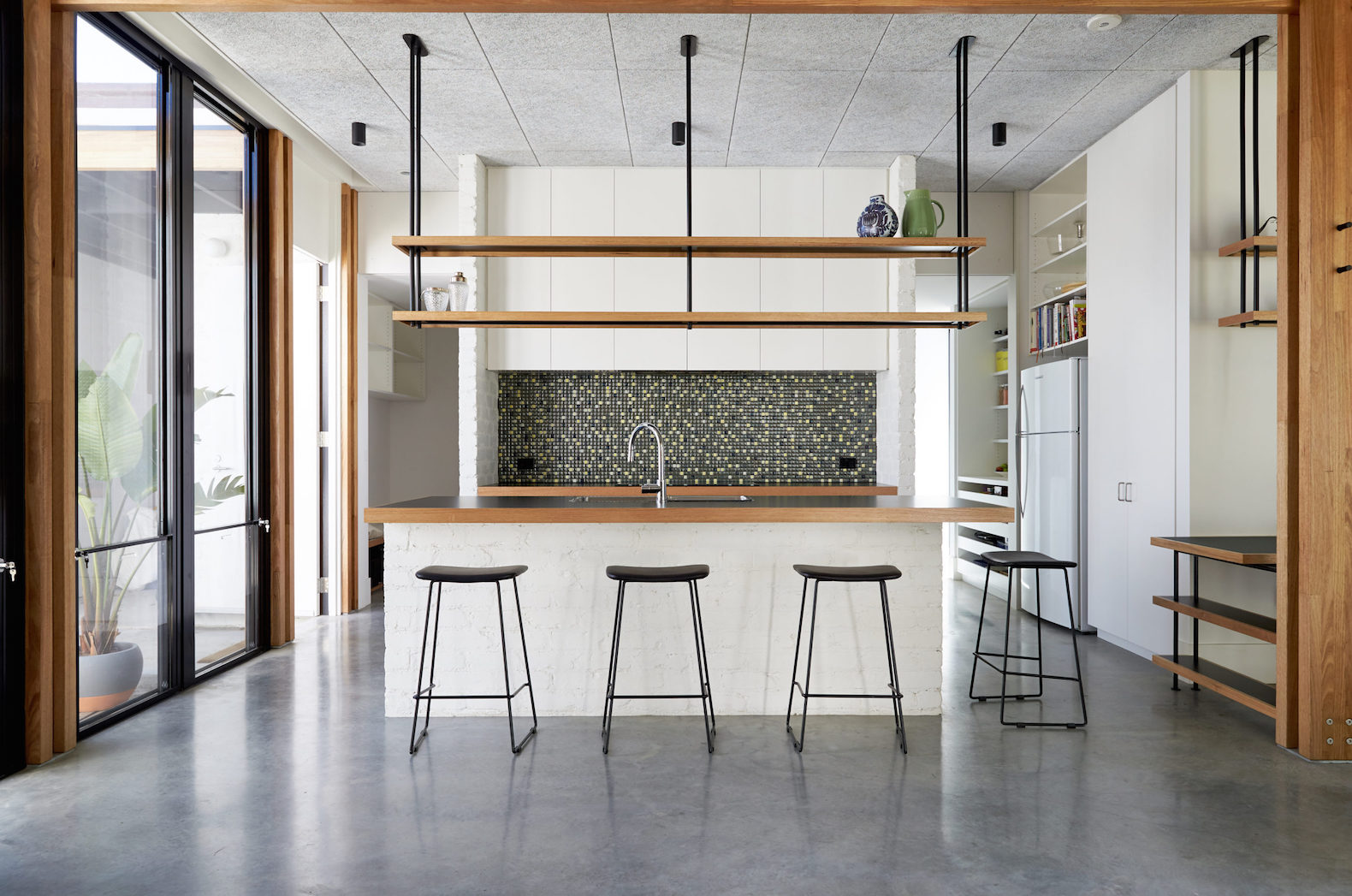 Ballantyne Street by Foomann Architects, ArchiTeam sustainability award, eco-certified materials used in Australia, exposed laminated lumber veneer frame, composite LVL, sustainable forever home, renovation and expansion resident projects in Melbourne, Ballantyne Street residences,