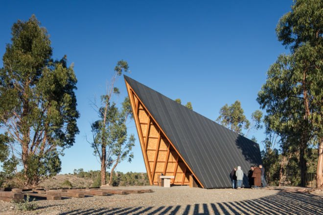 Chapel, tents, Portugal, Plano Humano Arquitectos, wooden beams, National Scout´s Activities Camp (CNAE), tiny building, green architecture, natural building materials, gable roof, panoramic views