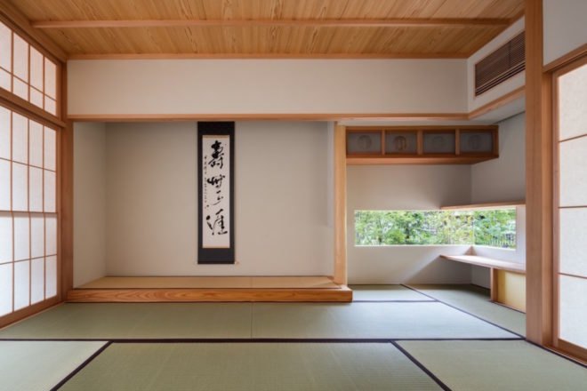 Hiiragi’s house by Takashi Okuno, Hiiragi’s House in Japan, Takashi Okuno architecture, courtyard house architecture, modern courtyard house, natural materials Japanese architecture, stack effect in an eco-friendly home