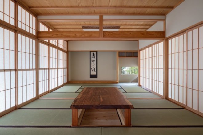 Hiiragi’s house by Takashi Okuno, Hiiragi’s House in Japan, Takashi Okuno architecture, courtyard house architecture, modern courtyard house, natural materials Japanese architecture, stack effect in an eco-friendly home