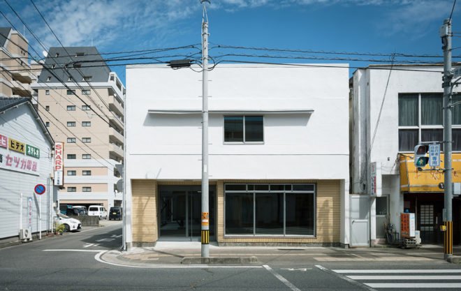 House in Nobeoka, green renovation, factory, Japan, residential design, Schemata Architects, BRUTUS magazine, building envelope, industrial building, industrial architecture, green interior
