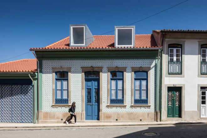 House in Ovar, green renovation, Portugal, Nelson Resende, natural light, garage, storage spaces, temporary spaces, multipurpose spaces, green architecture