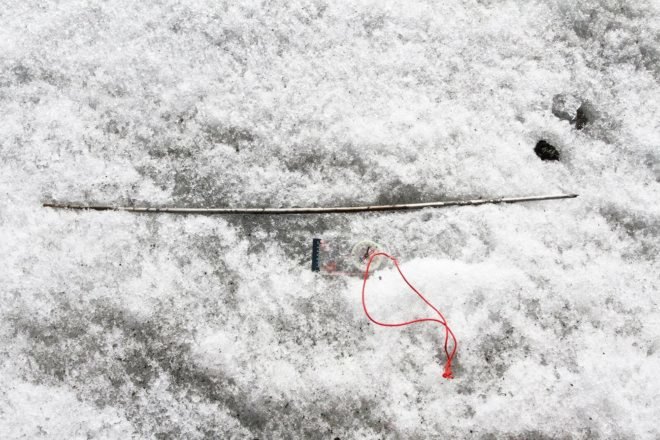 Arrow, arrow shaft, ice, snow, reindeer hunting, hunting, artifact