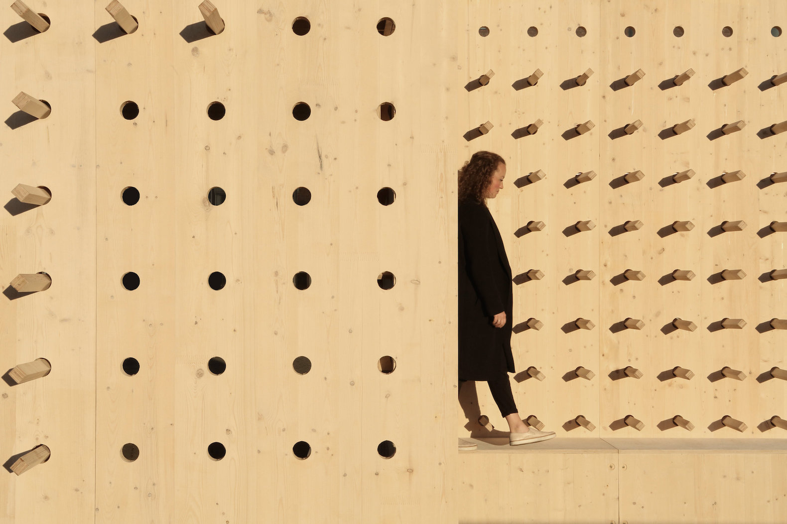 PAUSE Pavilion by Alsu Sadrieva, PAUSE Pavilion by DBR, PAUSE pavilion, temporary pavilion TED Conference, PAUSE 2017 competition winner, CLT pavilion, CLT experimental architecture, prefab CLT architecture