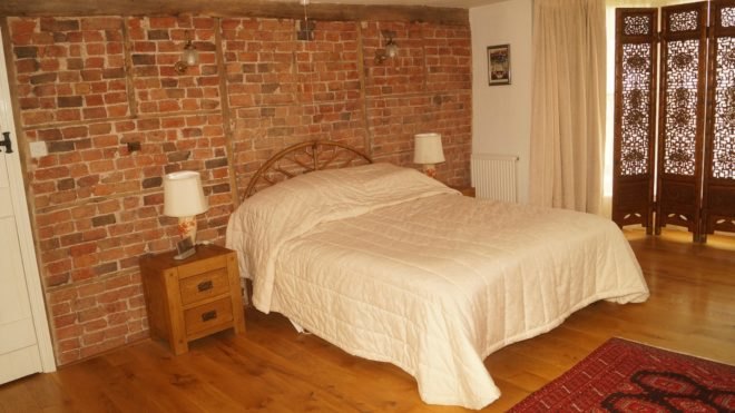 Tricia Hamilton, Somerset cottage, cottage for sale, housing competition, real estate sales, mortgage free home, cottage on auction, uk cottages, uk cottage sale, cheap houses, cheap cottage for sale uk, uk cottage homes, uk real estate, buying a home in uk
