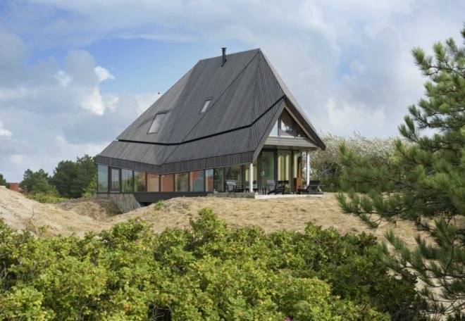 Het Kulkje Vlieland, Borren Staalenhoef Architecten BV bna, sand dune homes, prefab homes, low impact homes, sand dune constructions, prefabricated building materials, dutch prefab homes, dutch architecture, dutch architects, Vlieland island, Vlieland homes, natural light, home design, prefab home design