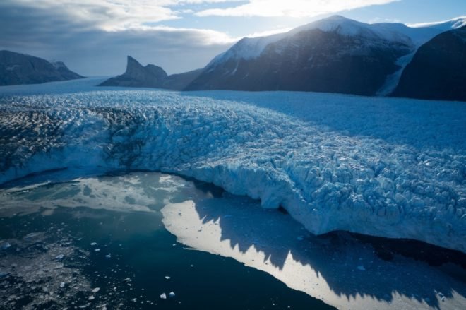 glacier, melting glacier, glacier climate change, glacier sea level rise