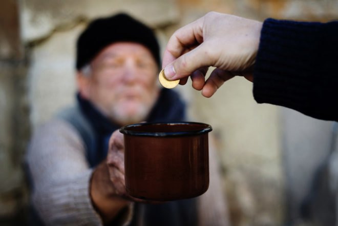 poverty, homelessness, old man, rich man, poor man, oxfam, 1 percent, global poverty
