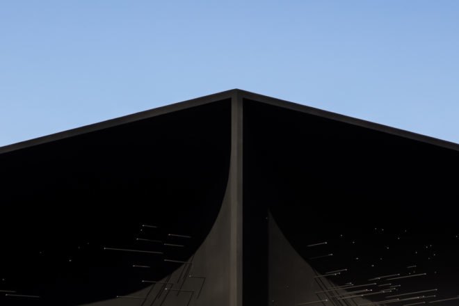 2018 Winter Olympics Hyundai Motor Pavilion by Asif Khan, 2018 Winter Olympics Hyundai Motor Pavilion, super-black pavilion, super black Olympics pavilion, Vantablack VBx2, Vantablack VBx2 Asif Khan, Vantablack VBx2 Olympics, hydrophobic water installation, multi-sensory water installation,