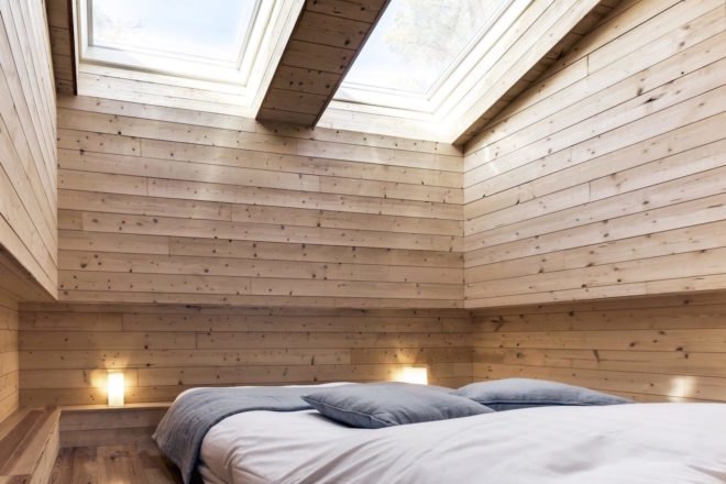 Cabanes des Grands Cepages, Cabanes des Grands Cepages by Atelier Lavit, prefabricated hotel, eco lodge, eco hotel, minimal landscape impact, floating hotel, France eco hotel,