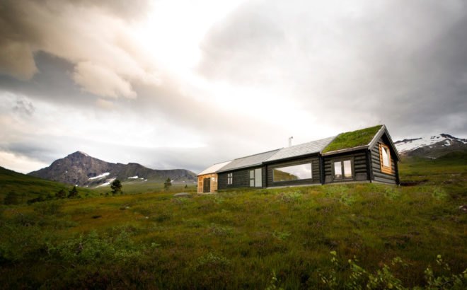 Cabin at Troll’s Peak, cabin, Norway, Rever & Drage Architects, green roof, timber frame, timber cladding, traditional building techniques, polycarbonate panels