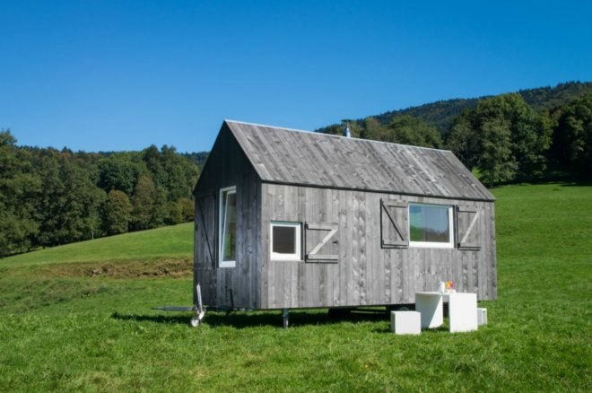 Wild-Berghof Buchet, HYT movable accommodation unit, mobile tiny home, tiny home on wheels, cabins on wheels, tiny home living, tiny home design, cabin design, moveable tiny homes, Holiday Architecture, vacation tiny homes, holiday in tiny home, tiny home vacation, off grid tiny home,