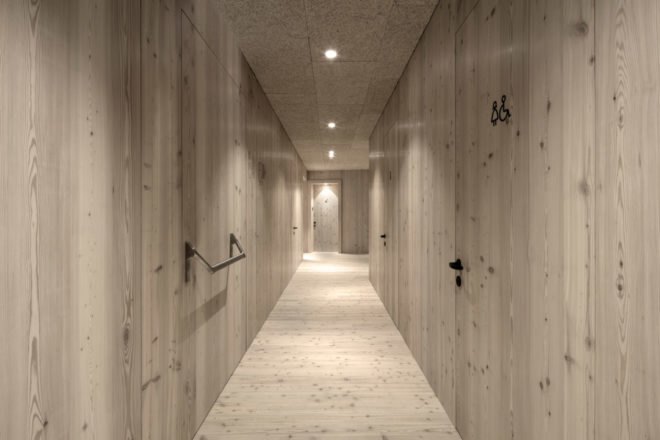 Hotel Bühelwirt, Pedevilla Architects, hiking, green hotel, South Tyrol, wood cladding, Italy, green architecture, bay windows, locally sourced materials, saddle roof