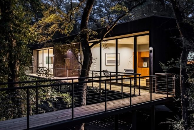 Treehouse, Texas, PH2 Treebox, Wernerfield, guest house, Dallas, elevated house, charred wood, green architecture, staircase, burnt wood