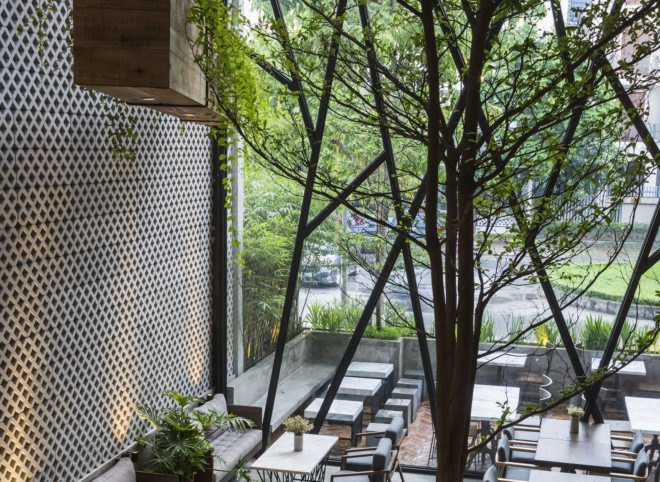 An’garden Café, coffee shop, handing plants, Ha Noi, Vietnam, cement, mezzanine, natural light, indoor pond, green interior, green architecture, industrial architecture