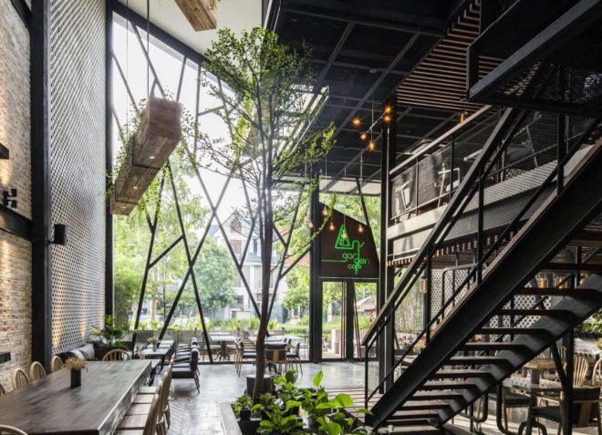 An’garden Café, coffee shop, handing plants, Ha Noi, Vietnam, cement, mezzanine, natural light, indoor pond, green interior, green architecture, industrial architecture